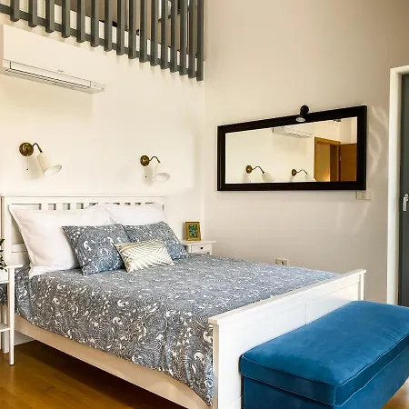 Lakeview Apartament *