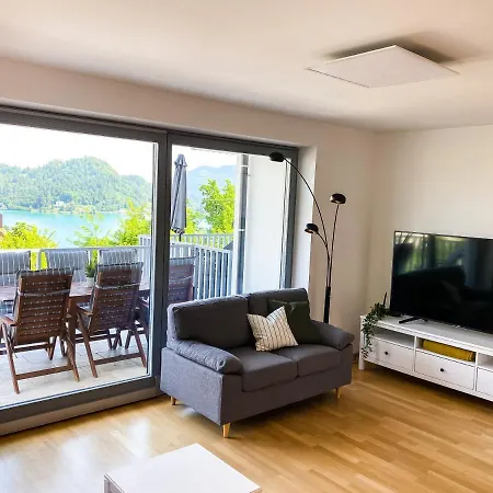 Lakeview Apartment