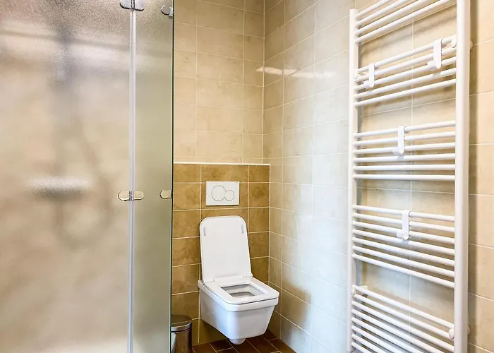 Lakeview アパート