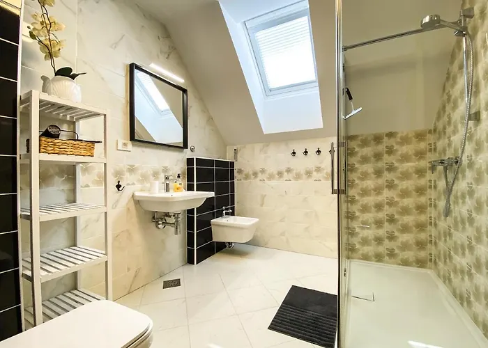 Lakeview アパート ブレッド