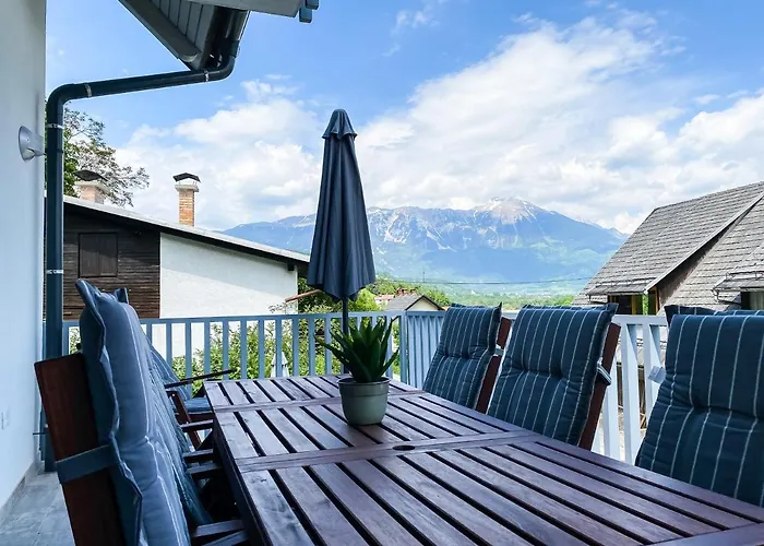 Lakeview アパート *