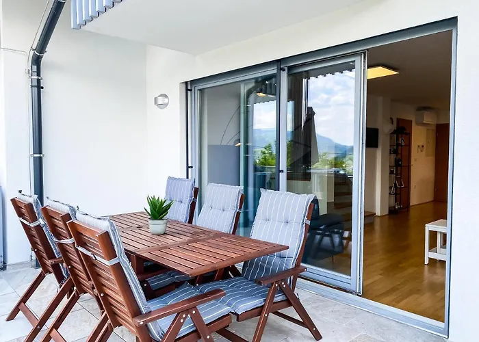 アパート Lakeview *