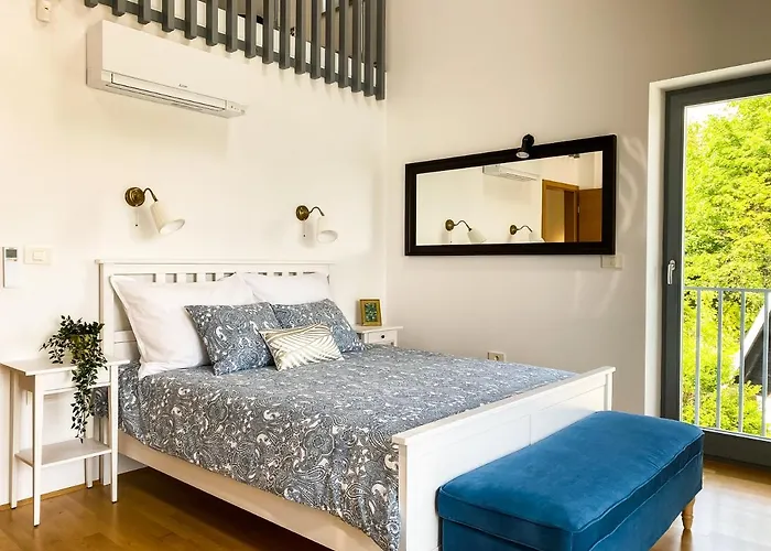 Lakeview アパート *