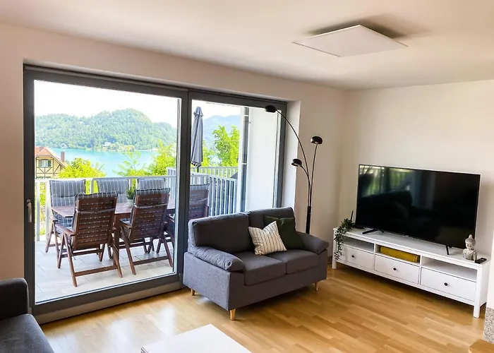 Lakeview アパート